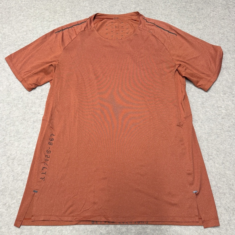 Lululemon License To Train Shirt Mens Medium Orange Short Sleeve Performance